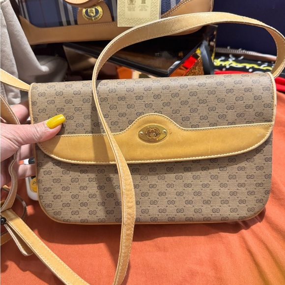 Gucci Patterned Tan and Yellow Women's Bag - Picture 1 of 13